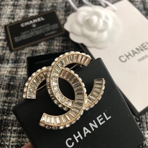 fake chanel pin|faux chanel brooches wholesale.